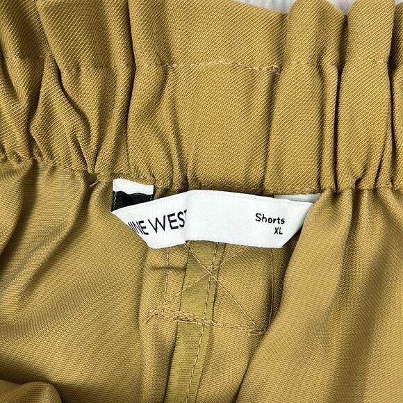 Nine West Women's Belted Shorts Pull On Khaki Size XL NWT Fall Style - Picture 7 of 9